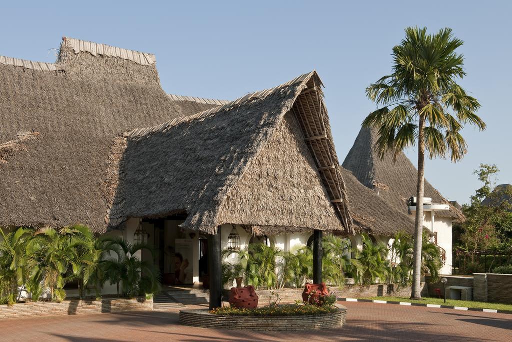 Neptune Village Beach Resort & Spa Galu Eksteriør bilde