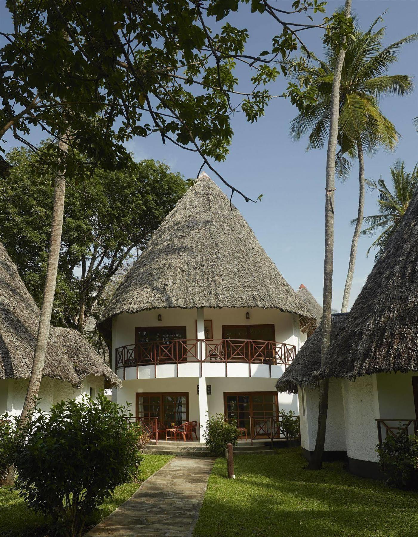 Neptune Village Beach Resort & Spa Galu Eksteriør bilde