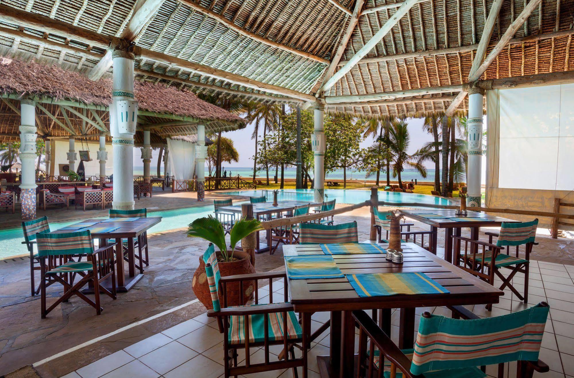 Neptune Village Beach Resort & Spa Galu Eksteriør bilde
