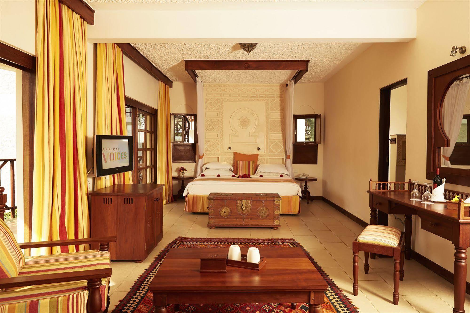 Neptune Village Beach Resort & Spa Galu Eksteriør bilde