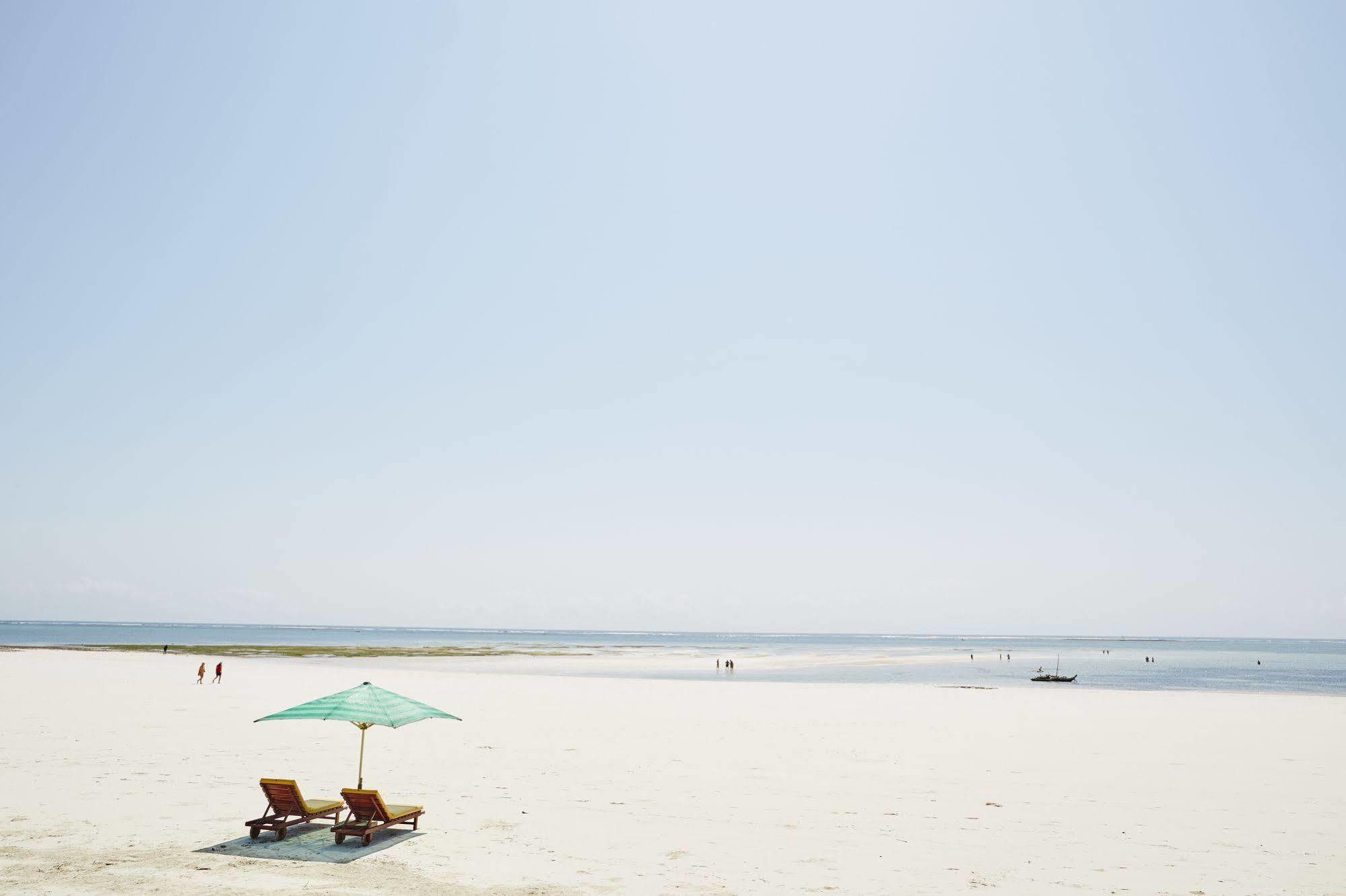 Neptune Village Beach Resort & Spa Galu Eksteriør bilde