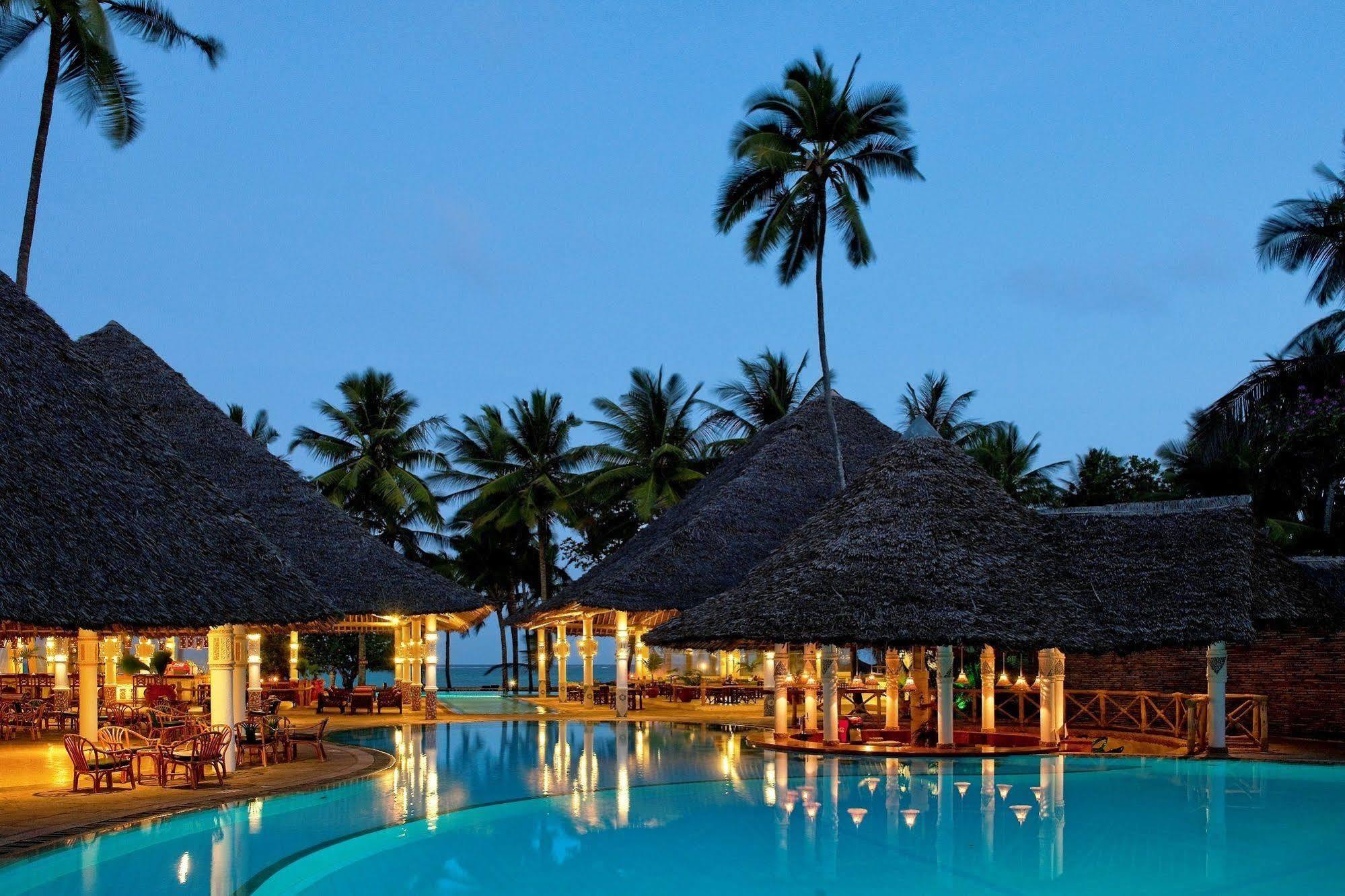 Neptune Village Beach Resort & Spa Galu Eksteriør bilde